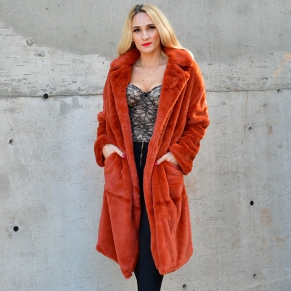 GIA Burnt Orange Faux Fur Coat - Picture 5 of 5